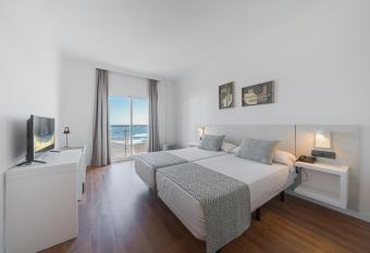 Urban Beach Torrox Costa has Balcony rooms