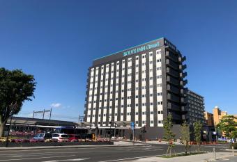 Hotel Route-Inn Grand Ota Ekimae allows 18 year olds to book a room