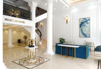 Kh  ch s   n Ng   c Lan H    Long Hotel has Balcony rooms