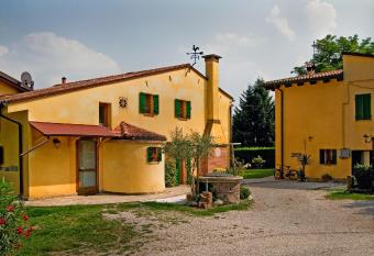 La Brenta Vecchia has Balcony rooms