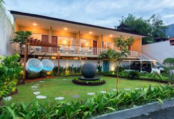 Destiny Villas and Residence has Balcony rooms