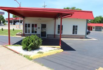 Guest House Motel allows 18 year olds to book a room