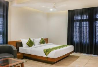 Treebo Trend Casino allows 18 year olds to book a room