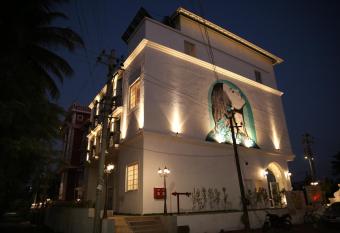 Villa Donna has Balcony rooms