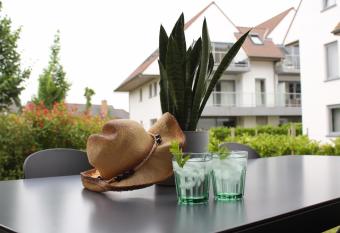 Villa Appartement Amaryllis allows 18 year olds to book a room