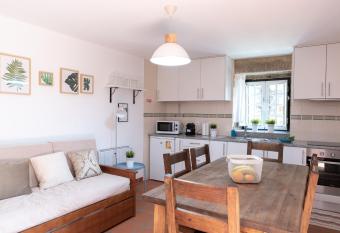 Casa dos Cortes has Balcony rooms