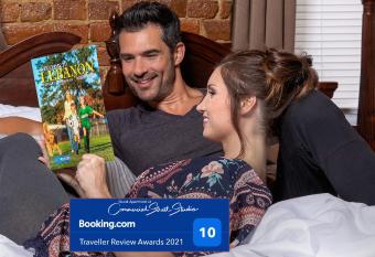 Guest Apartment at Commercial Street Studio allows 18 year olds to book a room