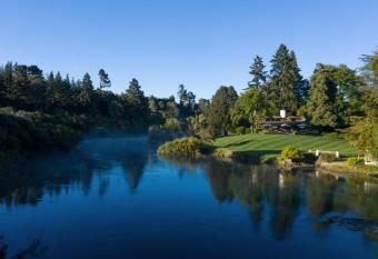 Huka Lodge has Balcony rooms