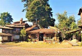 Hotel Caba  a Los Ruise  ores allows 18 year olds to book a room