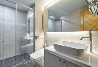 The Koryo Hotel allows 18 year olds to book a room