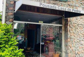 Casa de Pedra Mineira allows 18 year olds to book a room