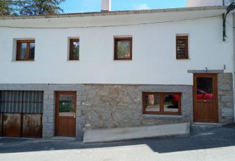 La Parra de Pepa has Balcony rooms