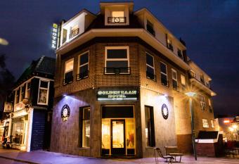 Golden Zaan Hotel, Zaandam-Amsterdam allows 18 year olds to book a room