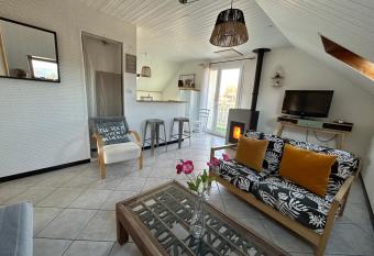 Le Cosy Home Annecy allows 18 year olds to book a room