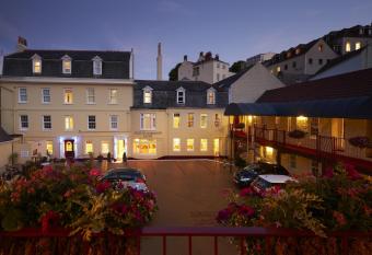 Duke Of Normandie allows 18 year olds to book a room