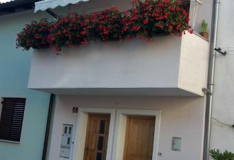 Studio Bubi allows 18 year olds to book a room