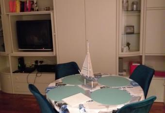 Piers de Raveschootlaan has Balcony rooms