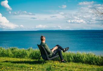 Recharging Deluxe allows 18 year olds to book a room