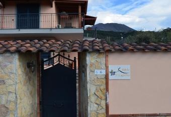 Il Lapillo has Balcony rooms