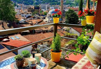 Apartment Noah has Smoking/Balcony rooms
