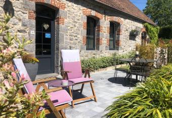 Le Relais du Biau Ri allows 18 year olds to book a room