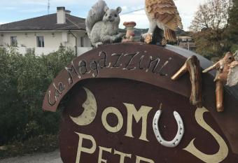 Domus Petrae - Villa Tipaldi has Balcony rooms