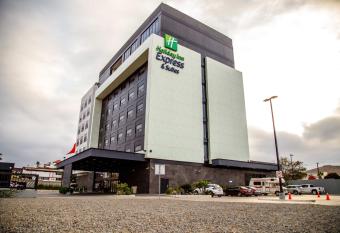 Holiday Inn Express & Suites Ensenada Centro By IHG allows 18 year olds to book a room