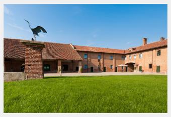 Tenuta Isola has Balcony rooms