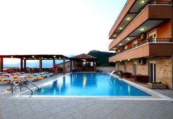 Apartments Grand has Balcony rooms