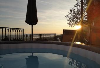 Apartman ANAMARIA allows 18 year olds to book a room