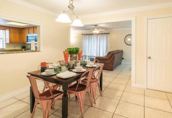 ***The Cozy House 2*** allows 18 year olds to book a room