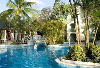 Mango Bay All Inclusive has Balcony rooms