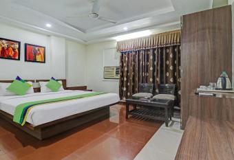 Treebo Trend Mohit Regency allows 18 year olds to book a room