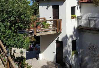 Casa Vacanze Fontanelle has Balcony rooms