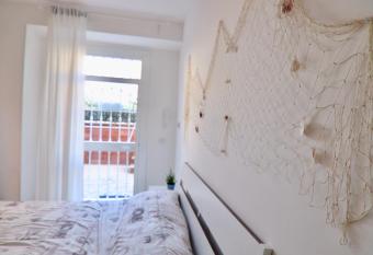 Holidayhouse Ostia - Libeccio has Balcony rooms