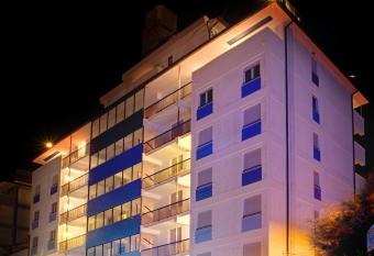 Tourist Residence has Balcony rooms