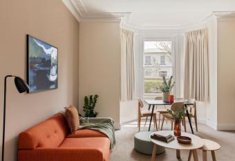 SACO Reading Castle Crescent allows 18 year olds to book a room