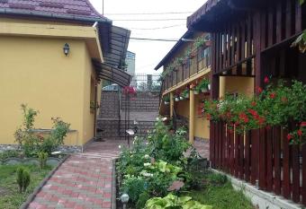 Casa dina has Balcony rooms
