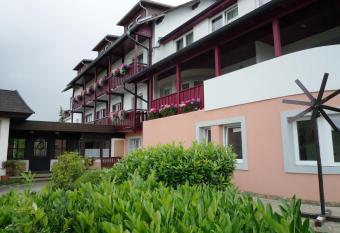 Weststeirischer Hof has Balcony rooms