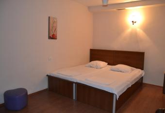 HOTEL IMERETI TBILISi allows 18 year olds to book a room