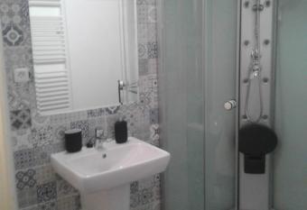 Penzion Mu  k  t has Balcony rooms