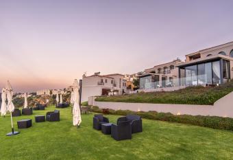 The Northcliff Boutique Hotel allows 18 year olds to book a room