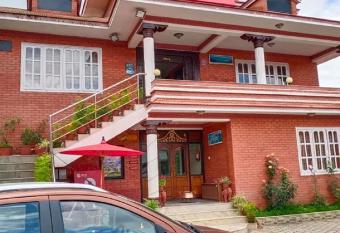 Chef House Resort allows 18 year olds to book a room