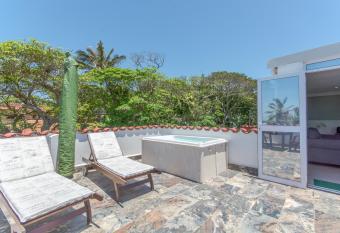 Villa Capri Guesthouse Ballito has Balcony rooms