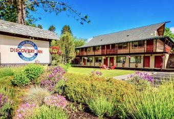 Discovery Inn allows 18 year olds to book a room
