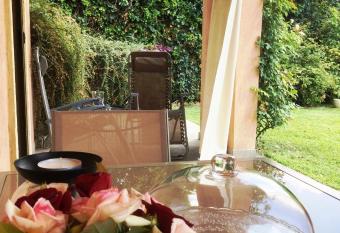 Casa di Sissy - Zona Villa Igea CIR 00600100001 has Balcony rooms