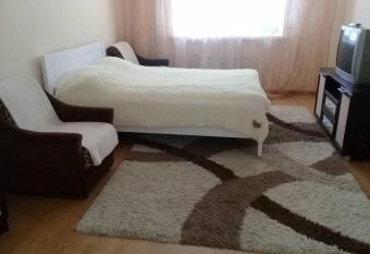 Center Park Brovary has Balcony rooms