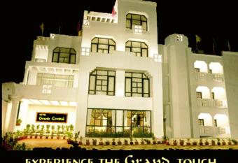 Hotel Grand Central, Bhubaneswar allows 18 year olds to book a room