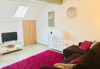 Chez Pralin & Praline allows 18 year olds to book a room