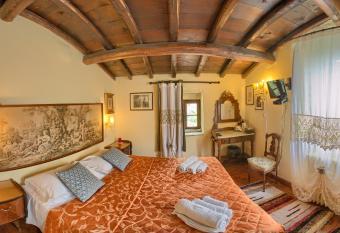 Ca  Scheta has Balcony rooms